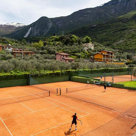 Club Hotel Olivi - Tennis Center Malcesine Exterior photo