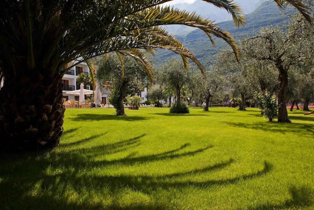 Club Hotel Olivi - Tennis Center Malcesine Exterior photo