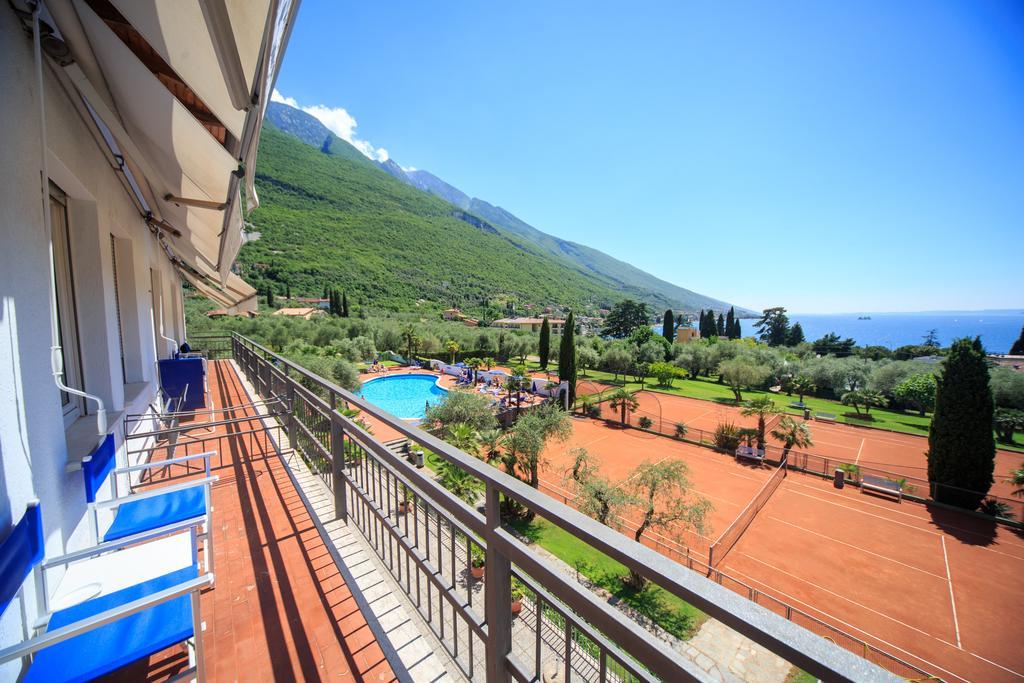 Club Hotel Olivi - Tennis Center Malcesine Exterior photo