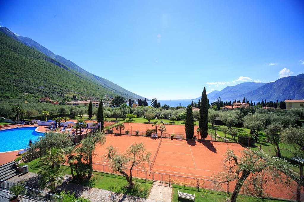 Club Hotel Olivi - Tennis Center Malcesine Exterior photo