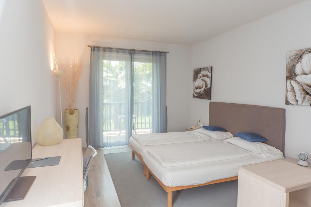 Club Hotel Olivi - Tennis Center Malcesine Exterior photo