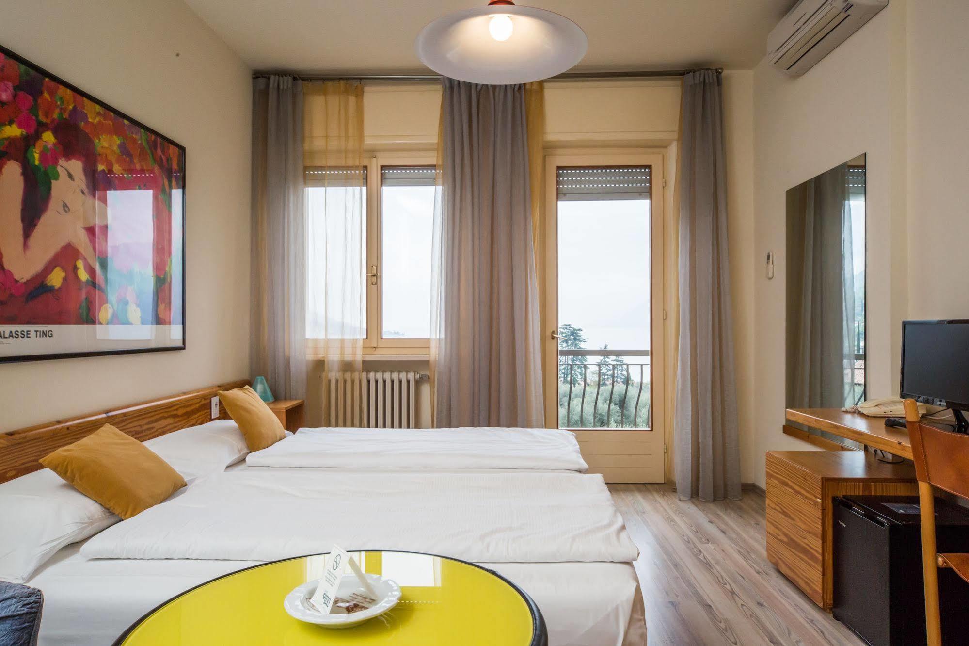Club Hotel Olivi - Tennis Center Malcesine Exterior photo